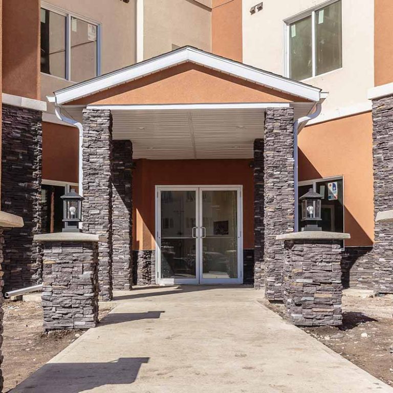 Condo suites for sale in Saskatoon Saratoga Condominiums